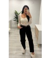 Pantalón con cinturón negro