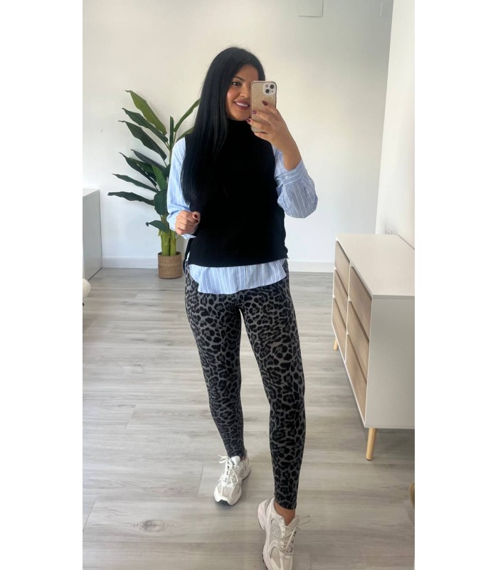 Chaleco punto botones negro