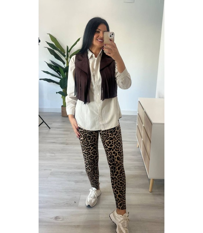 Chaleco flecos marrón