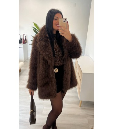 Abrigo pelo marrón