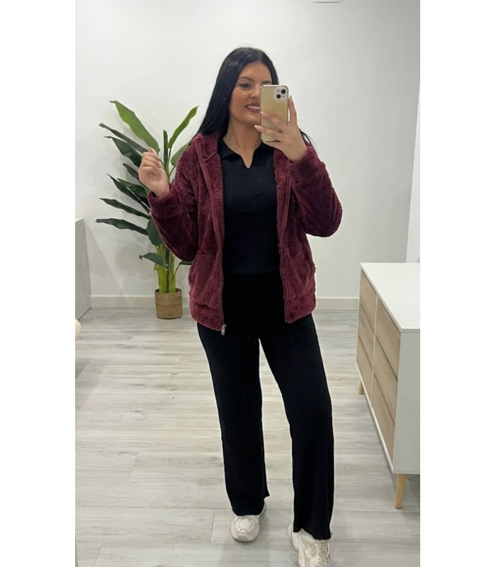 Chaqueta polar burdeos