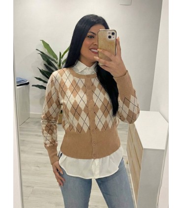 Jersey rombos botones camel