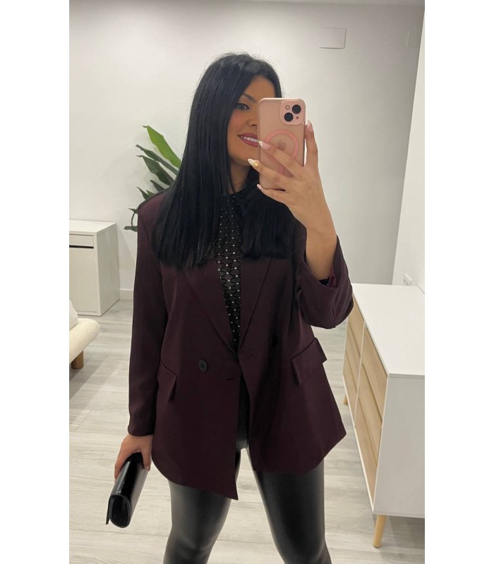 Chaqueta botones granate