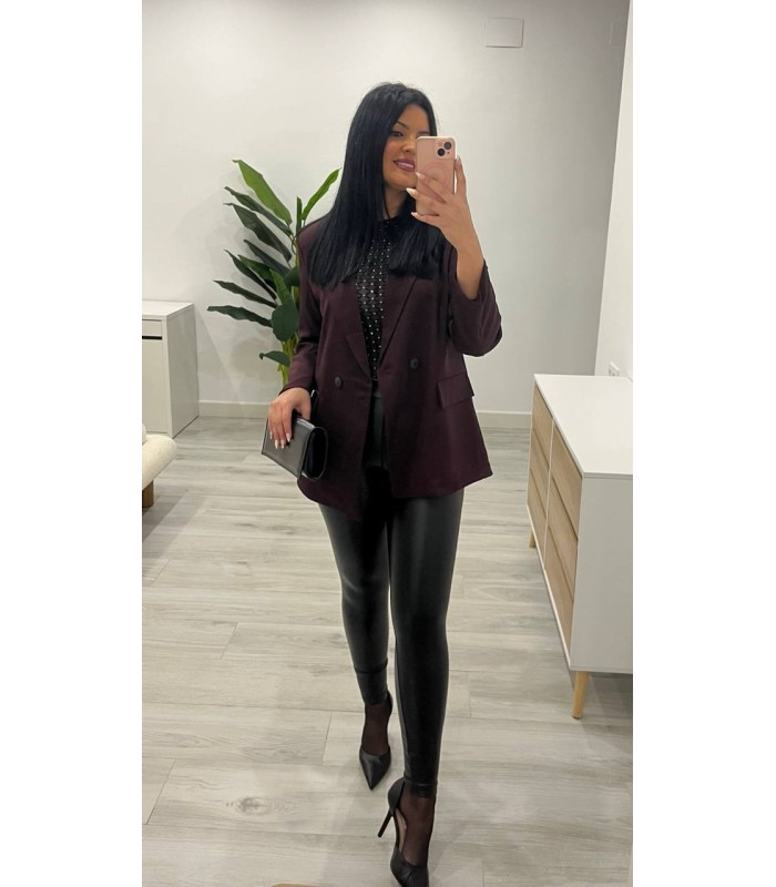 Chaqueta botones granate