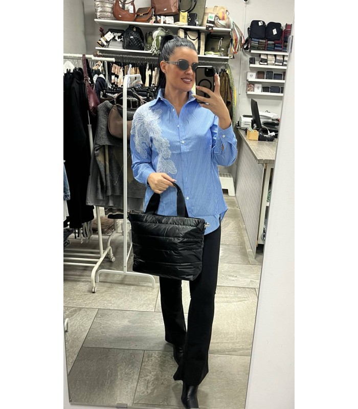 Camisa celeste rallas