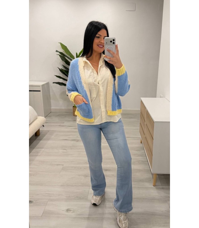 Rebecón  azul amarillo