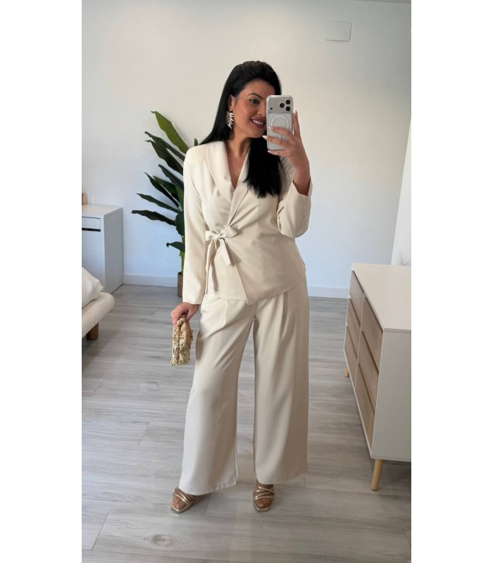 Traje chaqueta lazada crudo