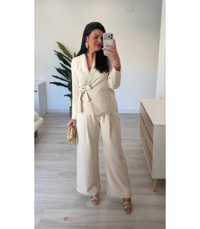 Traje chaqueta lazada crudo