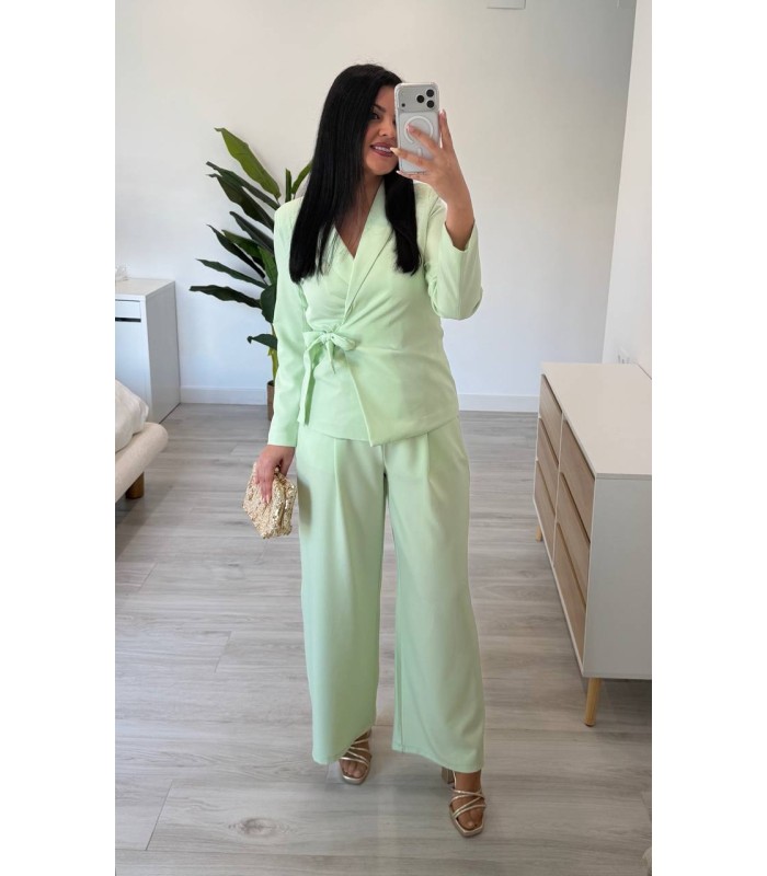 Traje chaqueta lazada verde