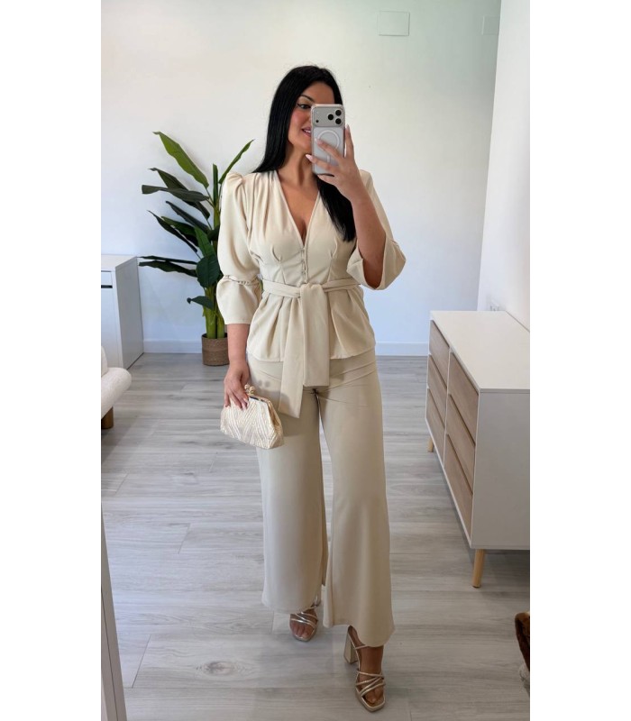 Conjunto chaqueta Mara crudo