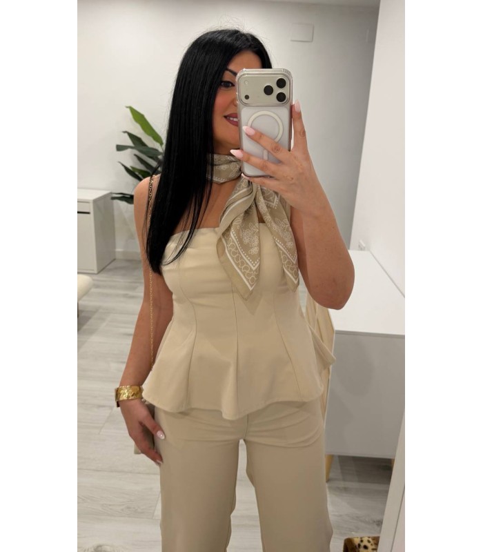 Conjunto top y pantalón crudo