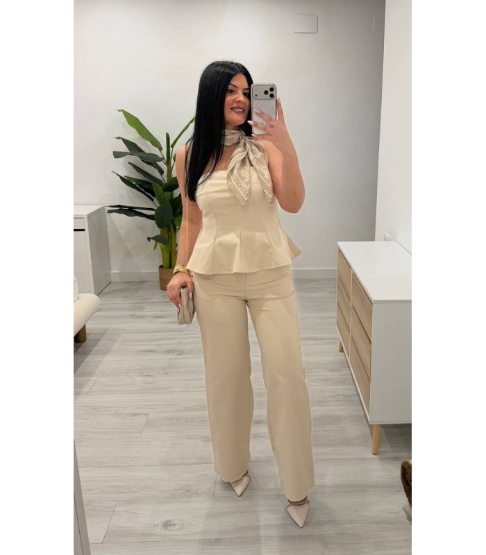 Conjunto top y pantalón crudo