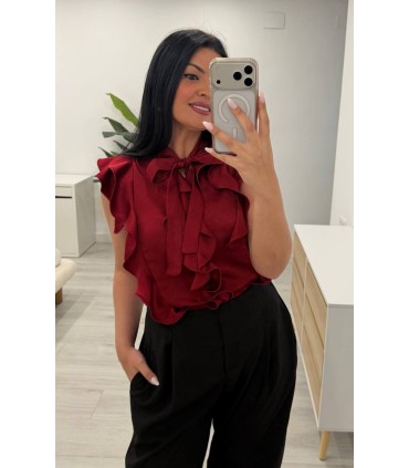 Blusa volantes satén rojo intenso
