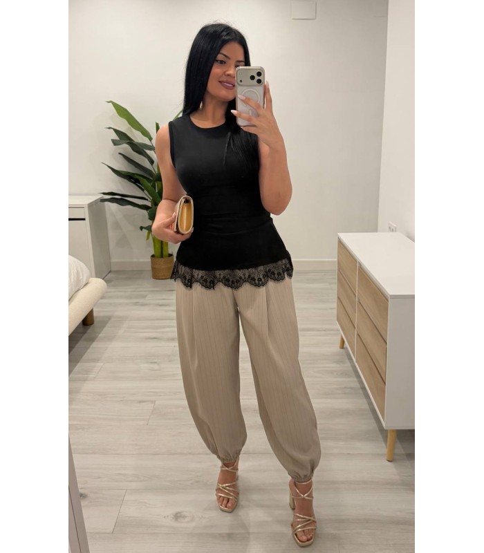 Pantalón globo vestir camel rallas