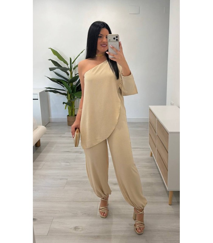 Mono María camel