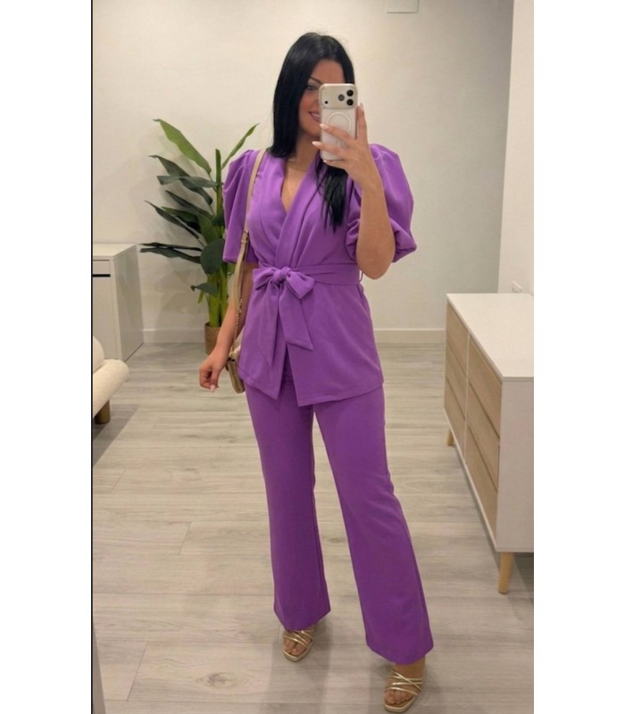 Traje chaqueta mangas morado