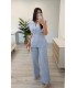 Conjunto chaqueta sin mangas y pantalón celeste