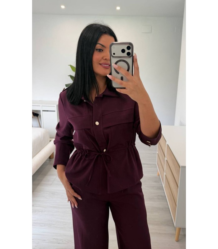 Conjunto chaqueta botones dorados