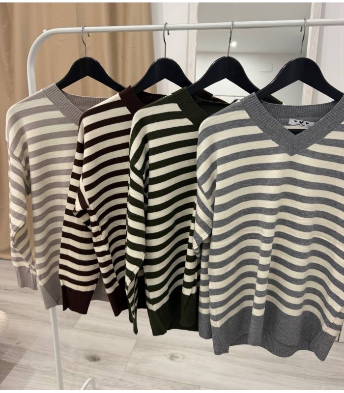 Jersey rallas cuello pico