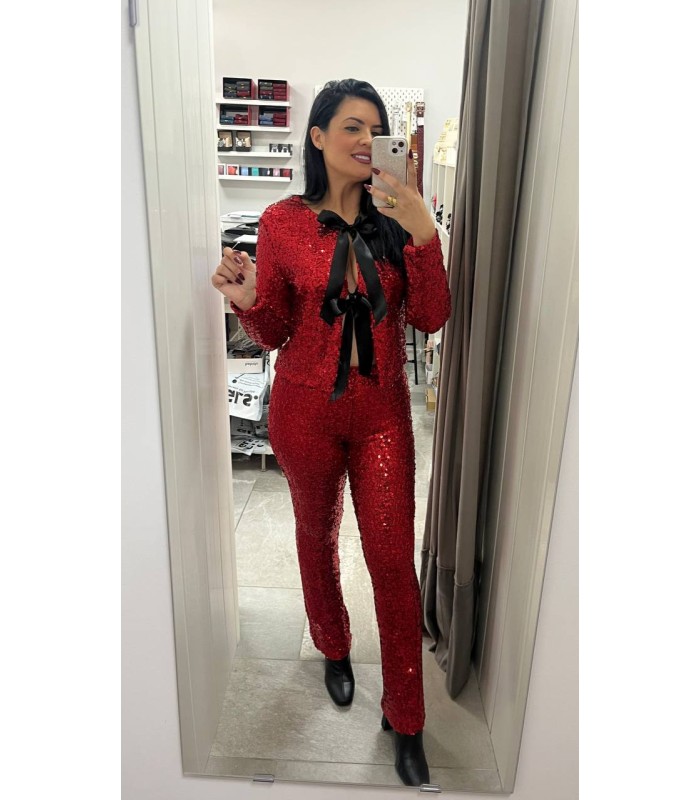 Conjunto rojo lacitos