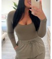 Body de licra con escote verde