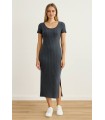 Vestido canalé gris oscuro